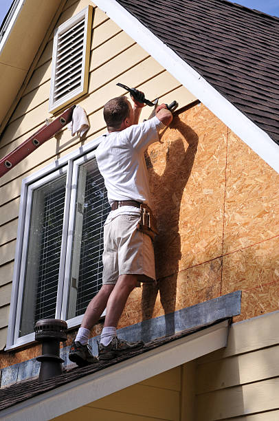 Best Custom Trim and Detailing for Siding  in Village Of Waukesha, WI